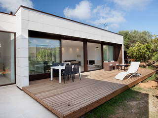 RODA DE BARÀ, HOUSE HABITAT HOUSE HABITAT Moderne Häuser