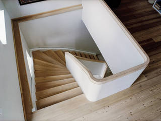 Weiße Treppe, Daniel Beutler Treppenbau Daniel Beutler Treppenbau 계단