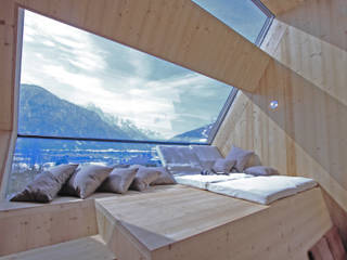 Haus der Ufogel, Aberjung Design Agency Aberjung Design Agency Modern Windows and Doors Eigentum,Wolke,Gebäude,Himmel,Fenster,Holz,Haus,Schatten,Boden,Hartholz