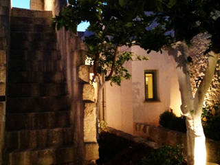 Casa a Corte in Salento, Azzurra Garzone architetto Azzurra Garzone architetto Mediterranean style houses