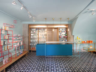 Farmacia de los Austrias, Stone Designs Stone Designs Rooms