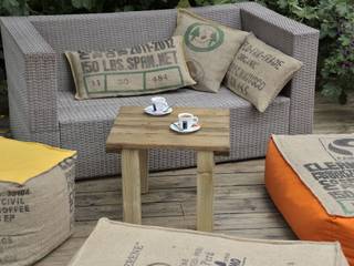 Coussins en toile de jute de sacs de café recyclés, LILOKAWA LILOKAWA Дома в стиле лофт