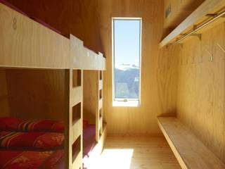New mountain hut at Tracuit, savioz fabrizzi architectes savioz fabrizzi architectes Rooms