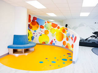 'Our House' Disabled Childrens Centre, Koubou Interiors Koubou Interiors Powierzchnie handlowe