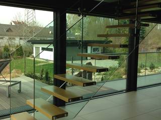 Free standing structural glass staircase, Siller Treppen/Stairs/Scale Siller Treppen/Stairs/Scale 階段 木 木目調