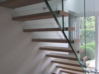 Stairs with special details, Siller Treppen/Stairs/Scale Siller Treppen/Stairs/Scale Escadas Madeira Acabamento em madeira