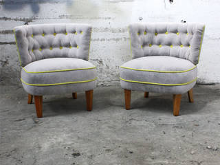 FAUTEUIL VINTAGE EN GRIS ET JAUNE, Mille mètres carrés Mille mètres carrés Ruang Keluarga Gaya Eklektik