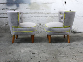 FAUTEUIL VINTAGE EN GRIS ET JAUNE, Mille mètres carrés Mille mètres carrés Ruang Keluarga Gaya Eklektik