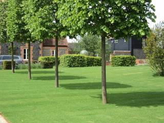 Manor House, Suffolk, UK, Deakinlock Garden Design: classic by Deakinlock Garden Design, Classic