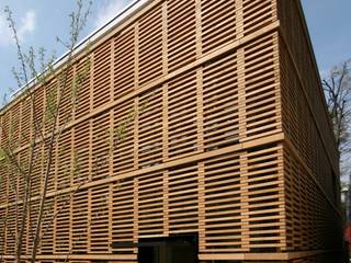 Wooden Box/Building 13th of Meiji Gakuin Un iversity, Yoshiharu Shimazaki Architect Studio,INC Yoshiharu Shimazaki Architect Studio,INC Commercial spaces