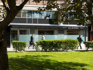 RESTAURANTE ALDABA, ISABEL LOPEZ VILALTA + ASOCIADOS ISABEL LOPEZ VILALTA + ASOCIADOS Commercial spaces