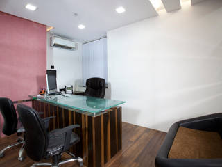 Modern office for Pharma company in Mumbai, Squaare Interior Squaare Interior Gewerbeflächen