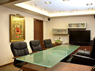 Manhans, Modern office, Squaare Interior Squaare Interior مساحات تجارية