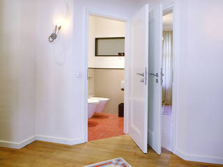 Klassisches Bad, Angelika Wenicker - Vollbad Angelika Wenicker - Vollbad Bathroom