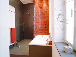 Altbau 2 - Bad, Angelika Wenicker - Vollbad Angelika Wenicker - Vollbad Modern bathroom