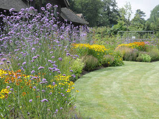 Surrey contemporary country garden, Arthur Road Landscapes Arthur Road Landscapes Modern garden