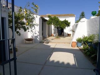 Rehabilitación vivienda unifamiliar. Trigueros (Huelva), Estudio de arquitectura DS arquitectura Estudio de arquitectura DS arquitectura Espaços