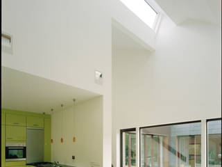 Haus Gaber/Richter, F29 ARCHITEKTEN GMBH F29 ARCHITEKTEN GMBH Moderne woonkamers