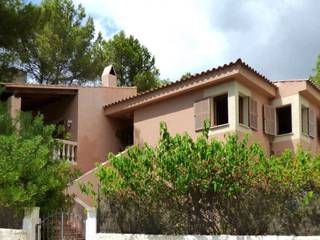 BONITA VILLA LIVE PROPERTIES EN COSTA DE LA CALMA, LIVE PROPERTIES LIVE PROPERTIES Mediterranean style house