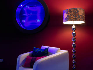 Luxury Penthouse London, Quirke McNamara Quirke McNamara Phòng ngủ phong cách hiện đại Red