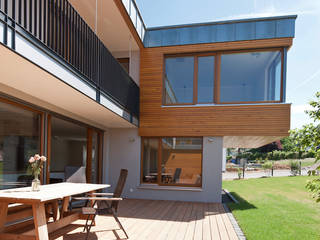 'Haus 4K' - Einfamilien-Wohnhaus , in_design architektur in_design architektur Modern terrace