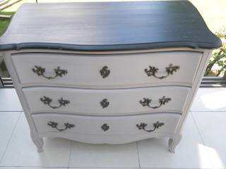 Commode patinée lin de style louis xv, Meuble et Patine Création Meuble et Patine Création Espaços Clássicos