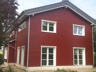 Schwedenhaus, eMKo-Conzeptbau eMKo-Conzeptbau Casas de estilo escandinavo