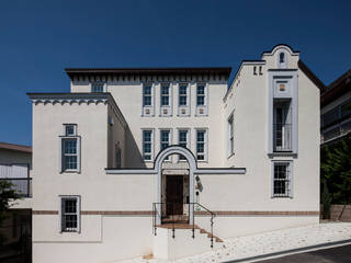 苦楽園のＡ邸, 一粒社ヴォーリズ建築事務所 一粒社ヴォーリズ建築事務所 Classic style houses