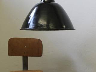 "RIESA L" Industriedesign Fabriklampe Emaille Schwarz/Weiss, Lux-Est Lux-Est Industrial style living room