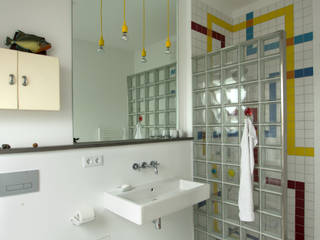 Kinderbad Metro, Berlin Interior Design Berlin Interior Design Casas de banho ecléticas
