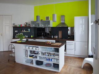Gelbe Küche, Berlin Interior Design Berlin Interior Design Cozinhas ecléticas