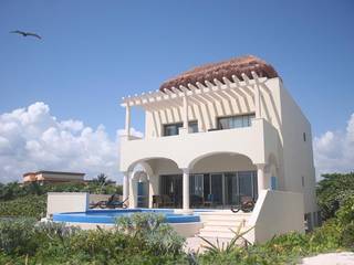 TRES AMIGOS, axg arquitectos axg arquitectos Mediterranean style houses