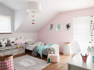 "Alice in wonderland" TOTO DESIGN www.totodesign.pl, Toto Design Toto Design Dormitorios infantiles modernos