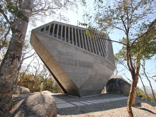 Sunset Chapel, BNKR Arquitectura BNKR Arquitectura Espaços comerciais