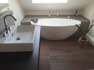 Einbau-Dokumentation eines Badeloft-Kunden anhand der freistehenden Badewanne BW-04, Badeloft - Badewannen und Waschbecken aus Mineralguss und Marmor Badeloft - Badewannen und Waschbecken aus Mineralguss und Marmor Modern bathroom