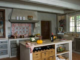 cuisines, ateliers poivre d'ane ateliers poivre d'ane Dapur: Ide desain interior, inspirasi & gambar