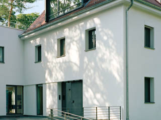 Villa in Berlin - Dahlem, IOX Architekten GmbH IOX Architekten GmbH Maisons modernes