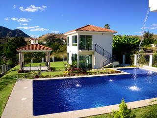 Casa Colomos, Excelencia en Diseño Excelencia en Diseño Hồ bơi phong cách kinh điển