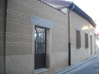 Centro de interpretación de la muralla de Segovia, Ear arquitectura Ear arquitectura Oficinas y comercios de estilo rústico