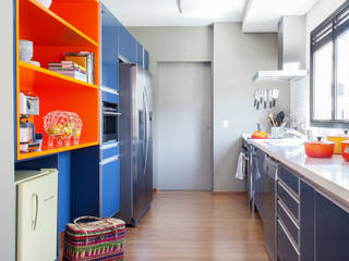 Residência Canário, Mauricio Arruda Design Mauricio Arruda Design Eclectic style kitchen