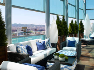 ÁTICO BILOV, Molins Design Molins Design Mediterranean style balcony, veranda & terrace