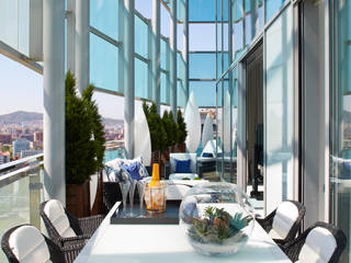 ÁTICO BILOV, Molins Design Molins Design Mediterranean style balcony, veranda & terrace
