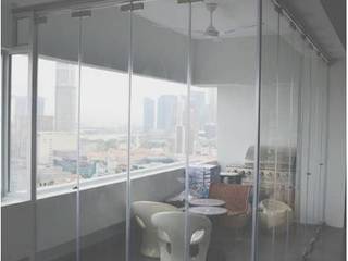 Singapore Luxury High-End City Residential Designer House Prefer Frameless Door System for Creative Co Space Outdoor Balcony Designs with Flexible Glass Room for Meeting, Chill Out / Smoking Area or Turning into Barbeque with Charcoal Grill Equipment, daniel7 daniel7 ドア