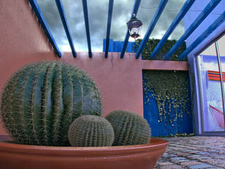 Patio Mexicano., arQing arQing Rustic style garden
