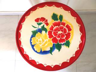 Enamel tray table, Art From Junk Pte Ltd Art From Junk Pte Ltd