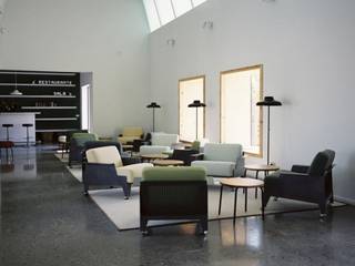 LÓPEZ & RIVERA, ROOMSERVICE DESIGN GALLERY ROOMSERVICE DESIGN GALLERY Salas de estilo minimalista