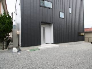 上温品の家, 株式会社 垂井設計 株式会社 垂井設計 Modern houses