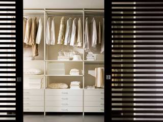 PATMOS, MOVI ITALIA SRL MOVI ITALIA SRL Modern style bedroom Wardrobes & closets