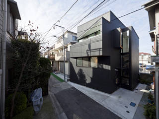 アトリエハコ建築設計事務所／atelier HAKO architects: modern tarz , Modern