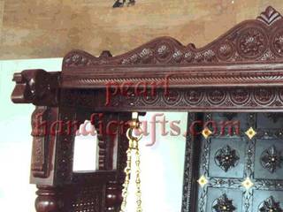 Heavy carved swing, Pearl Handicrafts Pearl Handicrafts Asian style living room